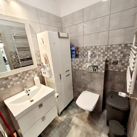Red Park Apartament Z Panoramą Miasta Apartament